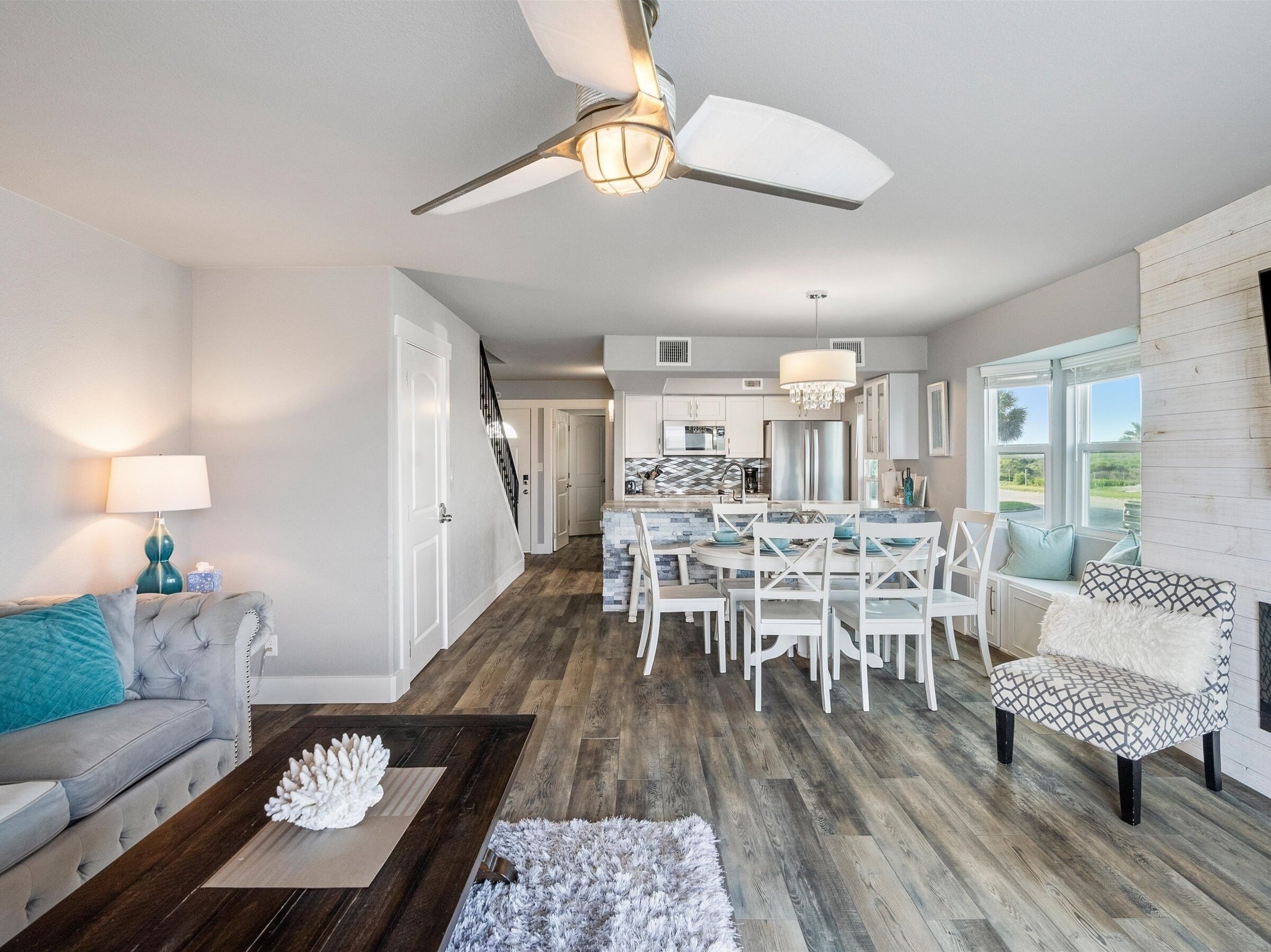 Condo, 3 Bedrooms | Living area | Smart TV
