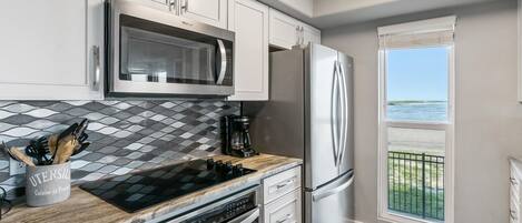 Condo, 3 habitaciones | Cocina privada | Refrigerador, horno, cafetera y tetera y tostadora