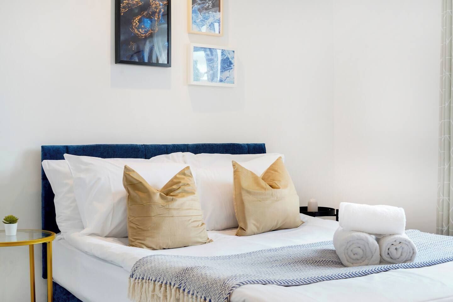 4 bedrooms, desk, iron/ironing board, free WiFi