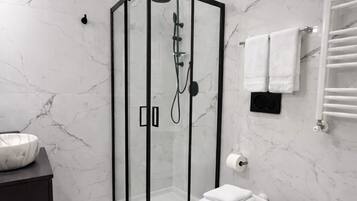 Comfort-Doppelzimmer | Badezimmer