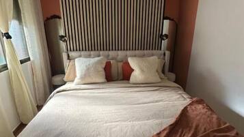 House, 1 Bedroom, Smoking | 2 bedrooms