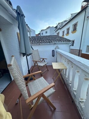 Hus - 1 soveværelse - ryger | Balkon