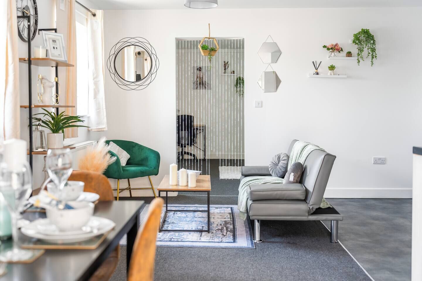 Modern 1-bed Apartment With Parking Near Heathrow - スラウ