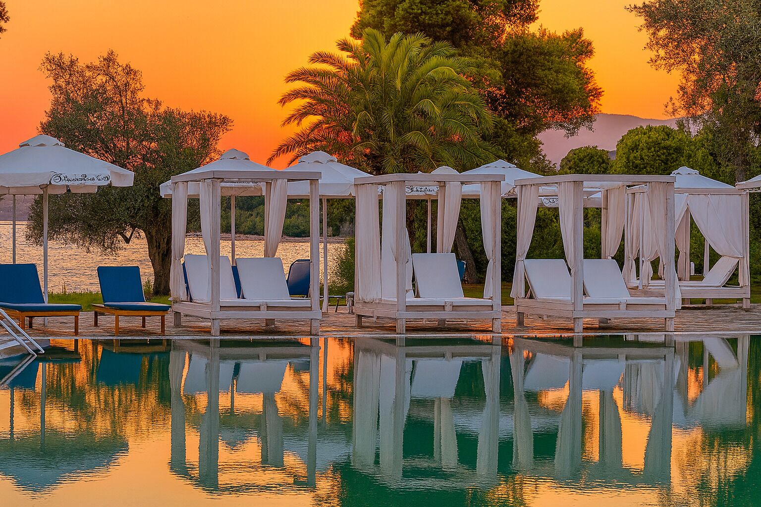 Indoor pool, seasonal outdoor pool, pool umbrellas, sun loungers