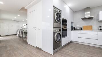 Fridge, microwave, oven, dishwasher