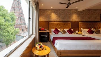 Family Suite | Premium bedding, iron/ironing board, free WiFi, bed sheets