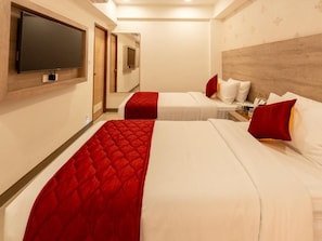 Superior Double Room | Iron/ironing board, free WiFi - Gopuram Grand (Madurai)