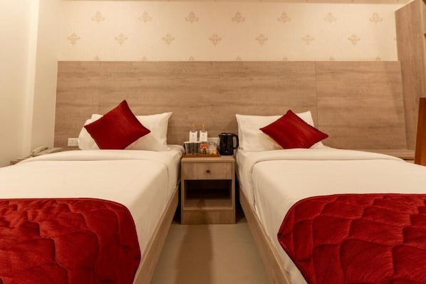 Superior Double Room | Iron/ironing board, free WiFi - Gopuram Grand (Madurai)