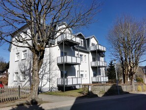 Exterior - Bergliebe vacation apartment with balcony, 35 m2 in the heart of Oberhof  (Oberhof)