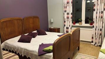 House, 5 Bedrooms, Smoking, Private Pool | 5 bedrooms