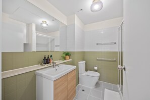 Shower, hair dryer, towels, soap - Central Emporium | Urban Oasis 1BR w/King Bed 4max (Melbourne)