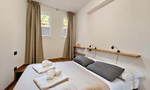 2 camere, ferro/asse da stiro