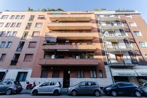 Exterior - VivimiHome - Bea House (Milan)