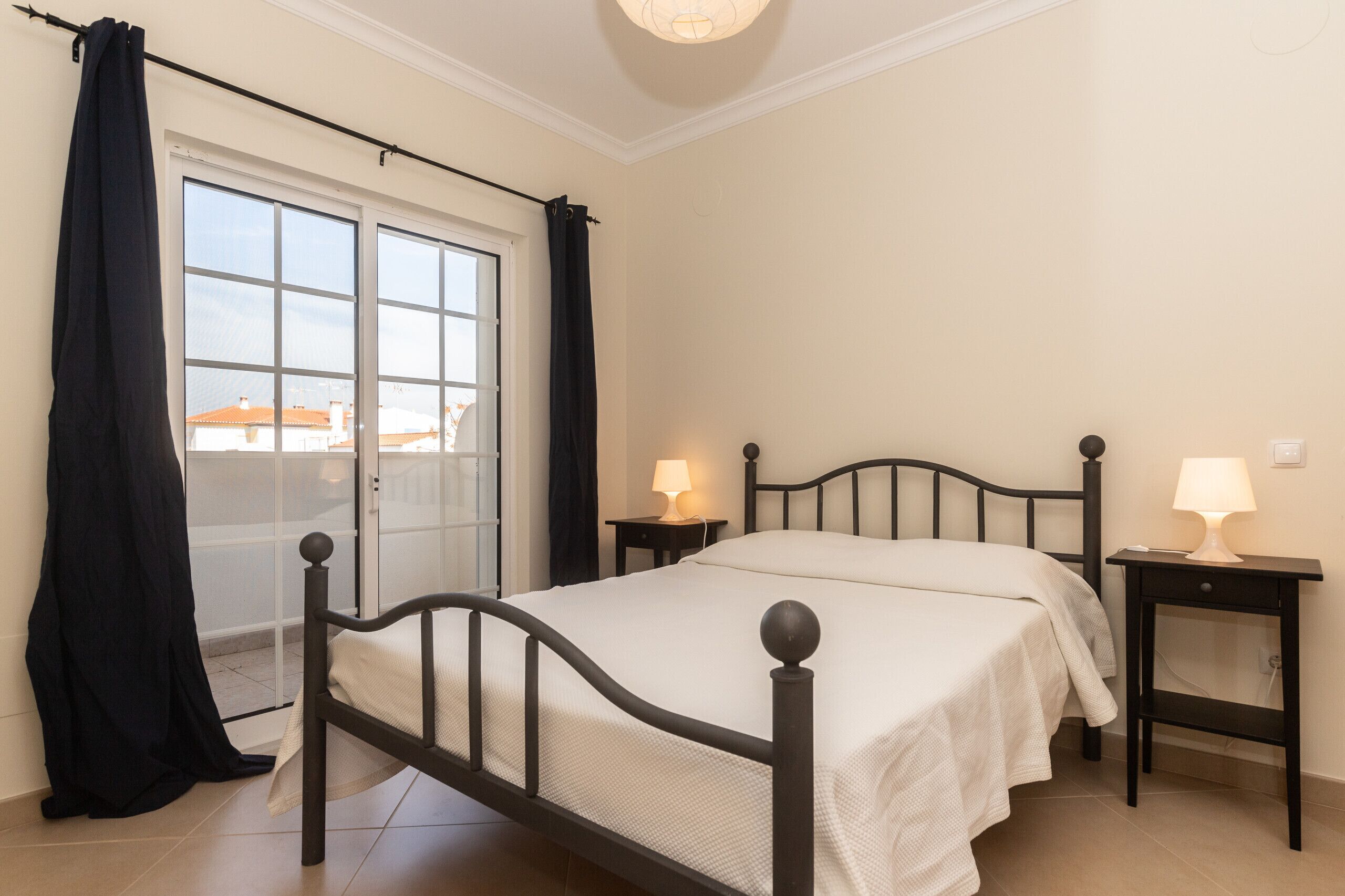 Bügeleisen/Bügelbrett, kostenloses WLAN, Bettwäsche