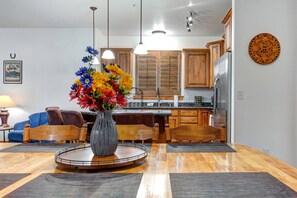 Interior - Moose Mgmt 1206 - Sleeps 7 - Corner with views (Park City)