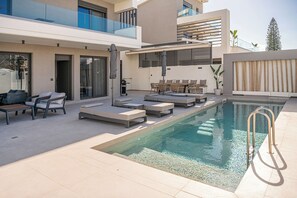 2 outdoor pools - Mossa Concept Villas (Daratsos)