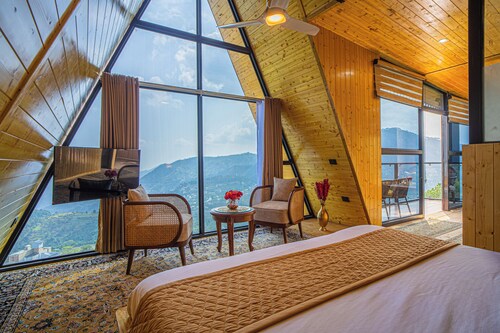 Alaya Stays Echo By The Lakes