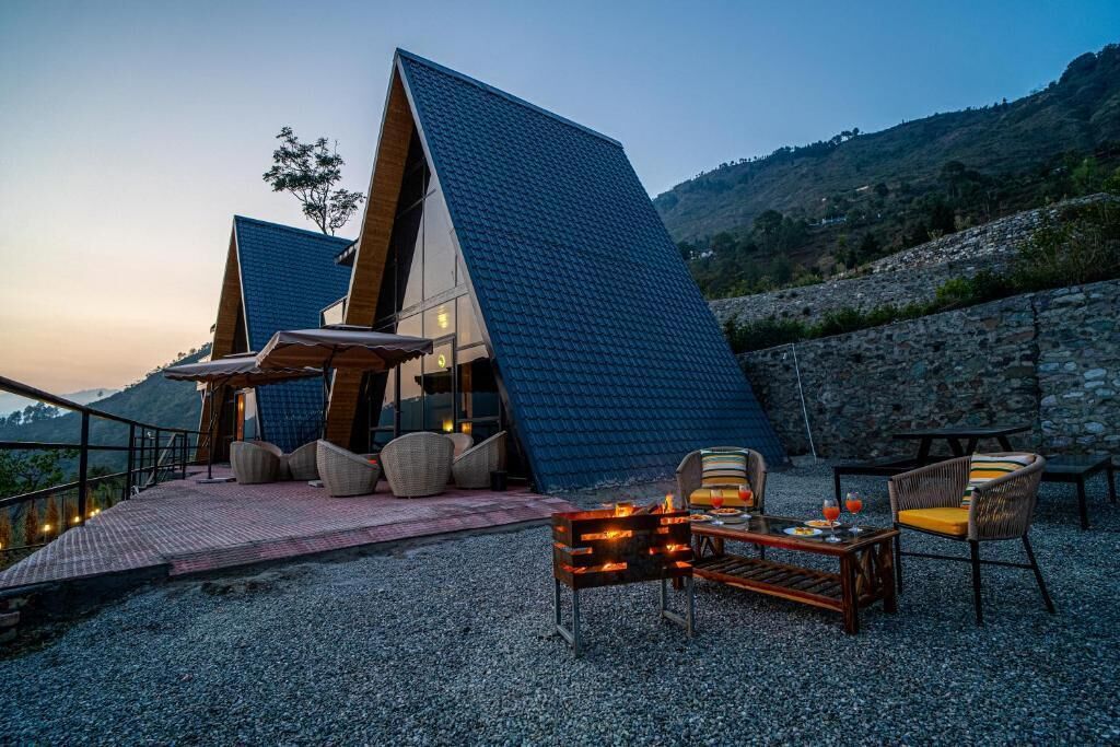 เอ็กเซกคิวทีฟวิลล่า, ระเบียง, วิวสวน | รับประทานอาหารกลางแจ้ง