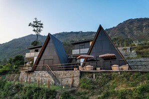 Executive Villa, Balcony, Garden View | Exterior - Alaya Stays Echo By The Lakes (Bhimtal)