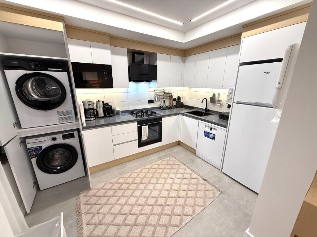 Coffee/tea maker, electric kettle, high chair