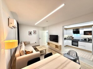 Family Suite, City View | Ruang tamu