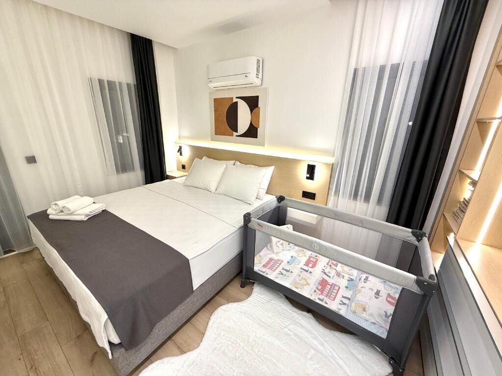 In-room safe, blackout curtains, iron/ironing board, free WiFi