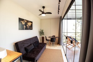 Basic Chalet | Living area - Villa Container (São Roque)