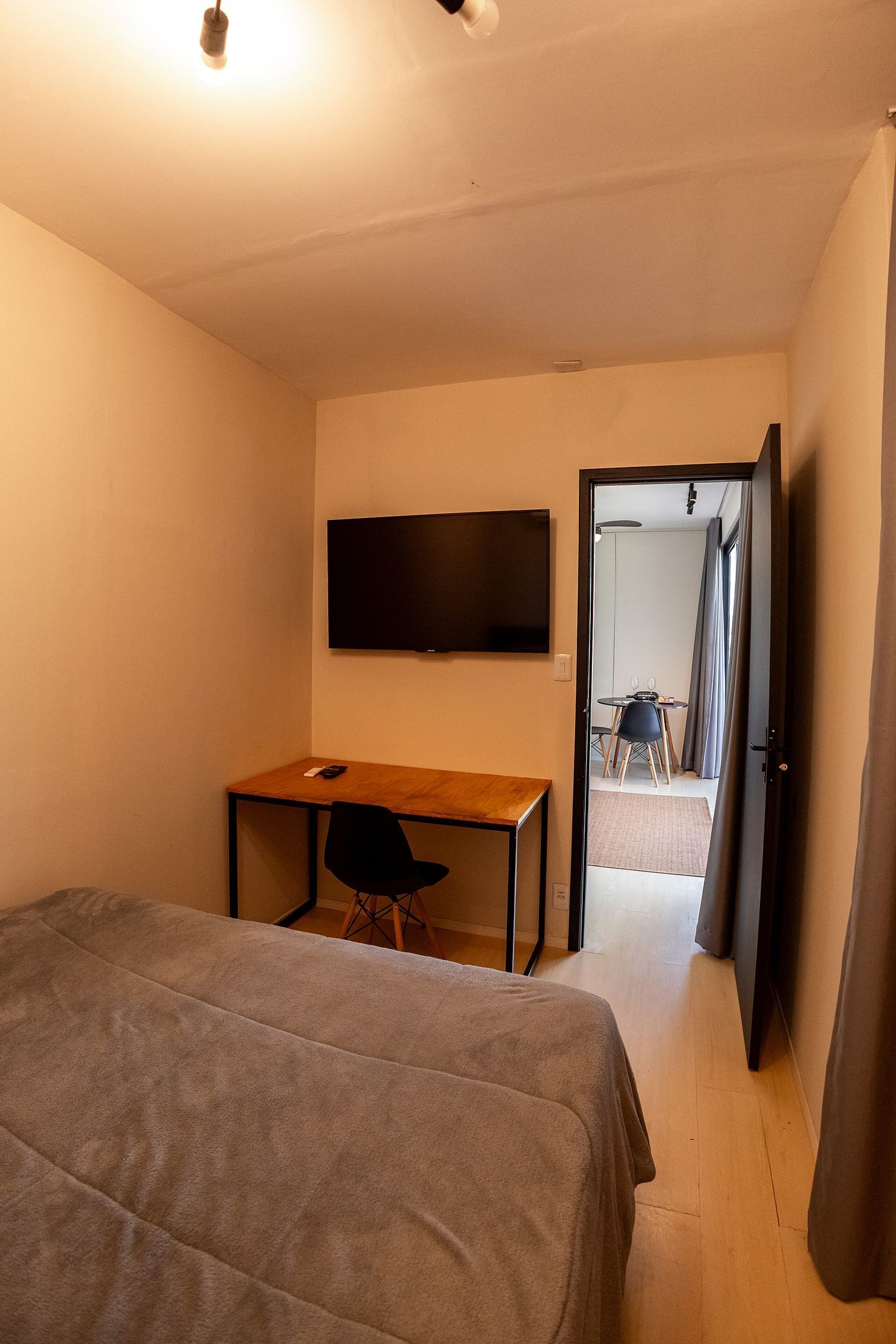 Chalet | Een bureau, een laptopwerkplek, gratis wifi