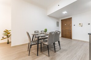 Dining - Compact 1BR, Just A Minute Drive to At the Top Burj Khalifa - Ontario Tower, Business Bay (Dubai)