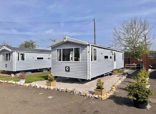 Swift 3-Bedroom Caravan, Glasgow