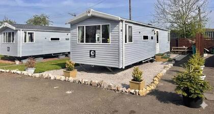 Swift 3-Bedroom Caravan, Glasgow