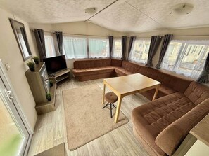 Televisión, chimenea