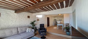 Living area - Apartment in the heart of the medieval village (Tourrettes-sur-Loup)