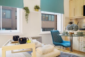 Dining - Cozy Studio in the Heart of the City of London B (London)