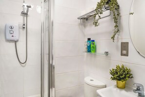 Hair dryer, towels - Cozy Studio in the Heart of the City of London B (London)