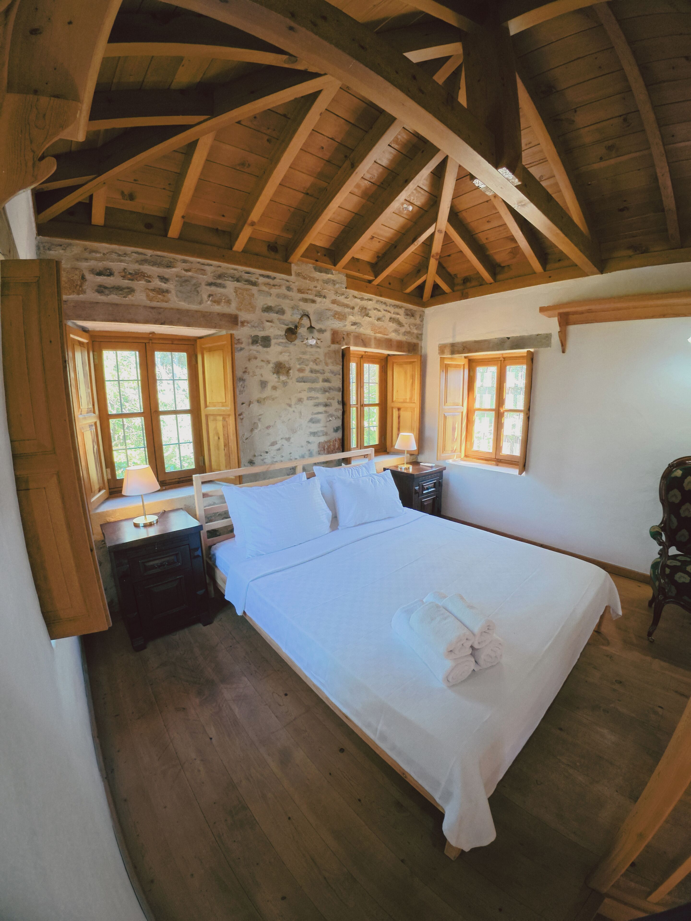 Traditional Double Room, Garden View | Desk, laptop workspace, iron/ironing board, free WiFi