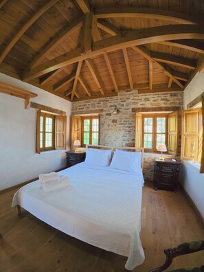 Traditional Double Room, Garden View | Desk, laptop workspace, iron/ironing board, free WiFi - Bitez Tas Ev (Bodrum)