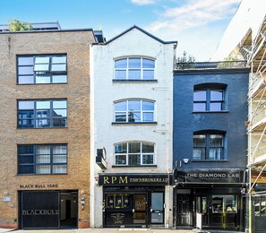 Exterior - Avari - Stylish New 1BR Apartment in Hatton Garden (London)