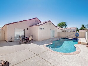 Pool - 3-bedroom poolside paradise in fabulous Las Vegas (Las Vegas)