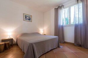4 bedrooms - Villa du Domaine 3bed park view (Sari-Solenzara)