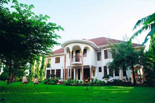KILIMANJARO PAZURI VILLAS(KPV)