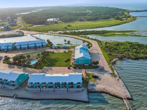 Exterior - Bayfront Kontiki 101 (Rockport)