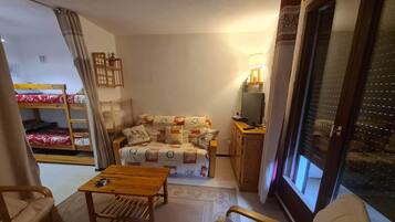 Fer et planche Ă repasser, Wi-Fi, draps fournis