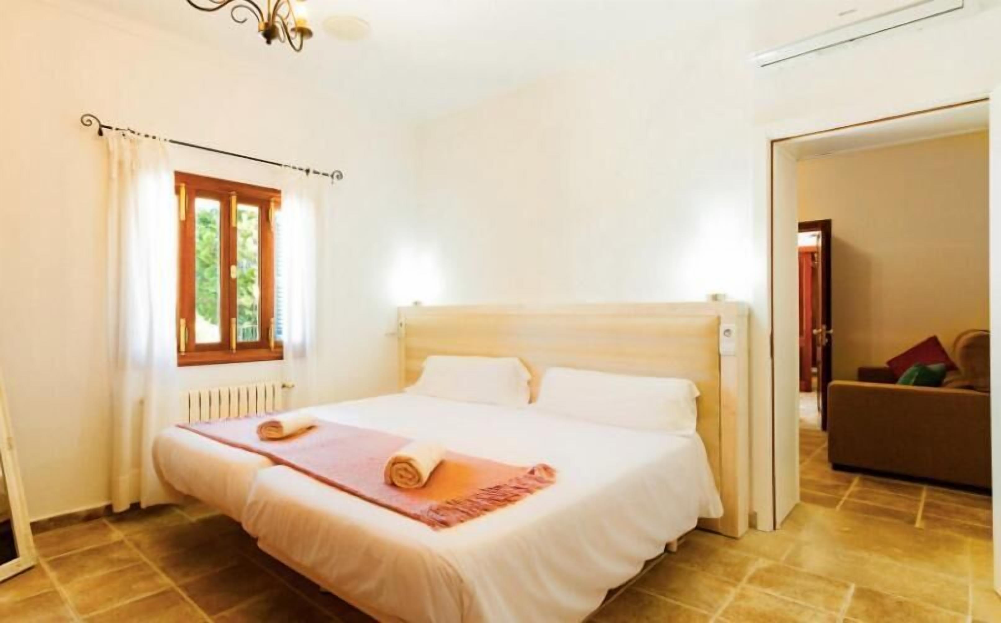 Espacio para trabajar con un portátil y wifi gratis