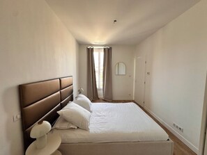 Iron/ironing board, Internet, bed sheets - Cosy and spacious 3p, nice view, town center, Wifi, AC, close to the sea (Nice)