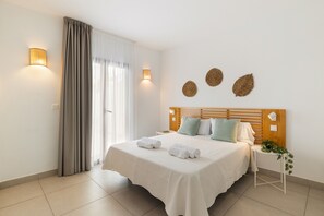 4 Schlafzimmer, Bügeleisen/Bügelbrett, kostenloses WLAN, Bettwäsche