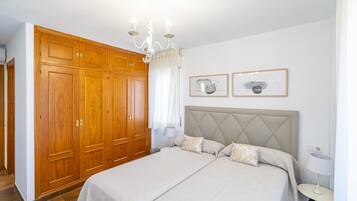 27 bedrooms, iron/ironing board, WiFi (free), bed sheets