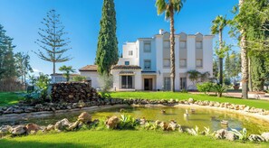 Exterior - Cubo's NAZ Country Stay | Family Fun B&B / rural complex / private pool / gardens / breakfast included / free Wi-Fi (Alhaurín el Grande)