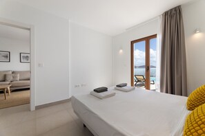 4 bedrooms, iron/ironing board, free WiFi, bed sheets - Villa Los Altos Lena 12B by Escape Home (Playa Blanca)