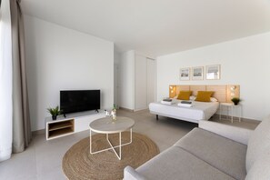 4 bedrooms, iron/ironing board, free WiFi, bed sheets - Villa Los Altos Lena 12B by Escape Home (Playa Blanca)